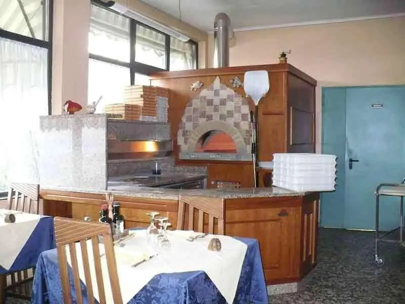 Hotel Olivi Saló 2*,  Italia